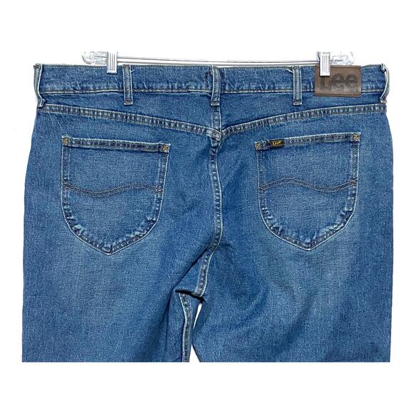 Lee Jeans Regular Fit Tapered Leg Fuel Medium Blue Mens 42 x 32 NWT Stretch - Picture 3 of 12